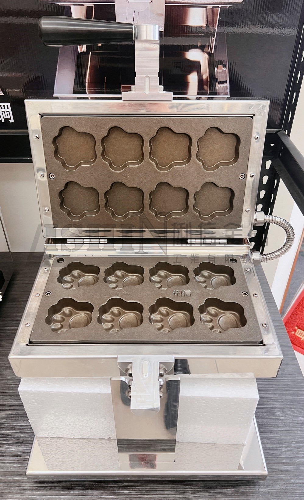 【俐信金屬】(二手品)智能溫控電熱式雞蛋糕機台AC220V(狗腳掌烤盤)